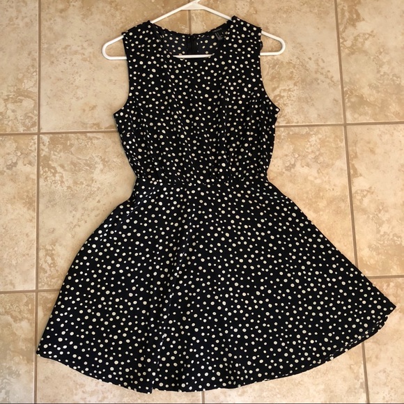 Polka dot dress - Picture 1 of 2